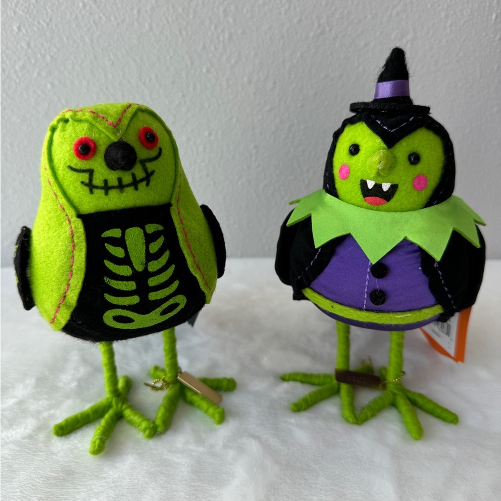 2pcs Featherly ‘X-Ray’ & ‘Spellma’ Felt Witch Birds New 2024.